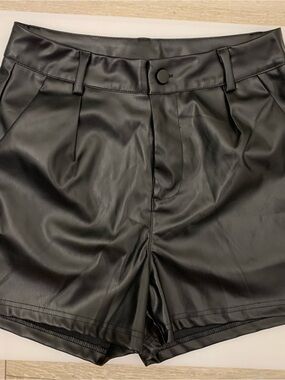Black Faux Leather High Waisted Shorts Size S